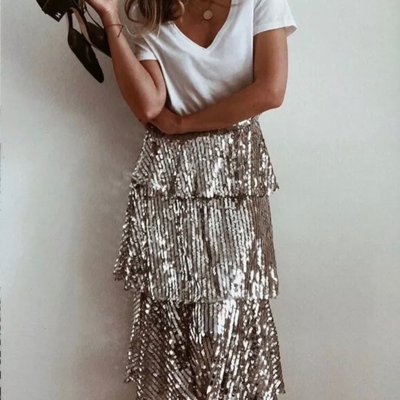 zara tiered sequin skirt